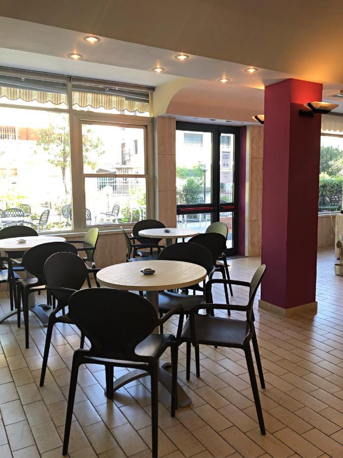 קרביה Hotel Del Falco מראה חיצוני תמונה