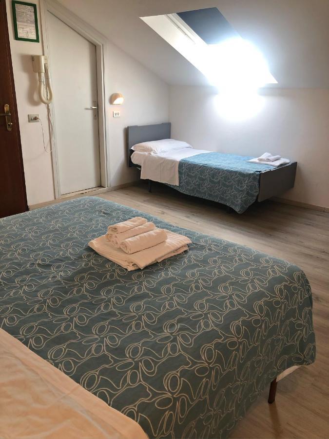 קרביה Hotel Del Falco מראה חיצוני תמונה