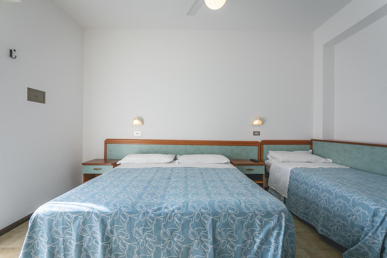 קרביה Hotel Del Falco מראה חיצוני תמונה