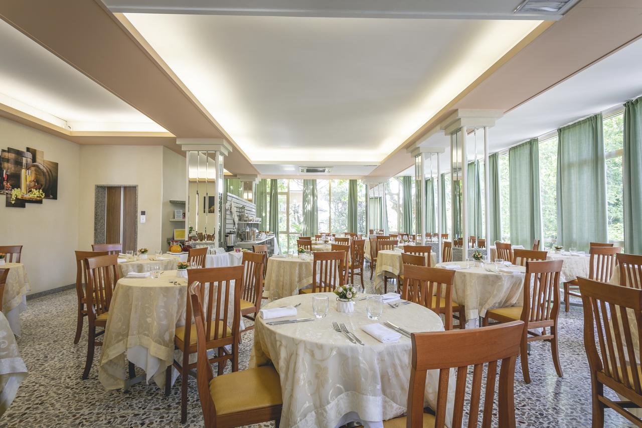 קרביה Hotel Del Falco מראה חיצוני תמונה